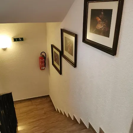 호텔 Zu Den Burgen *