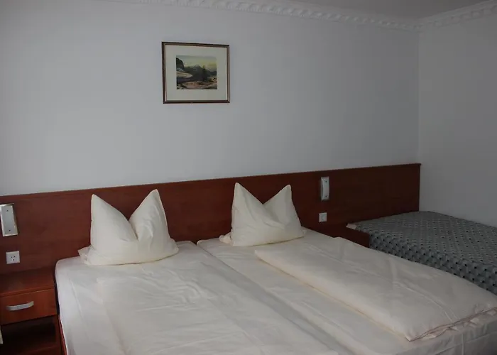 Zu Den Burgen Kamp-Bornhofen