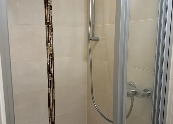 Zu Den Burgen * Kamp-Bornhofen