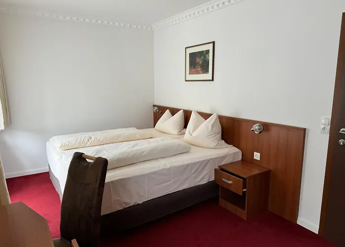 Hotel Zu Den Burgen Kamp-Bornhofen